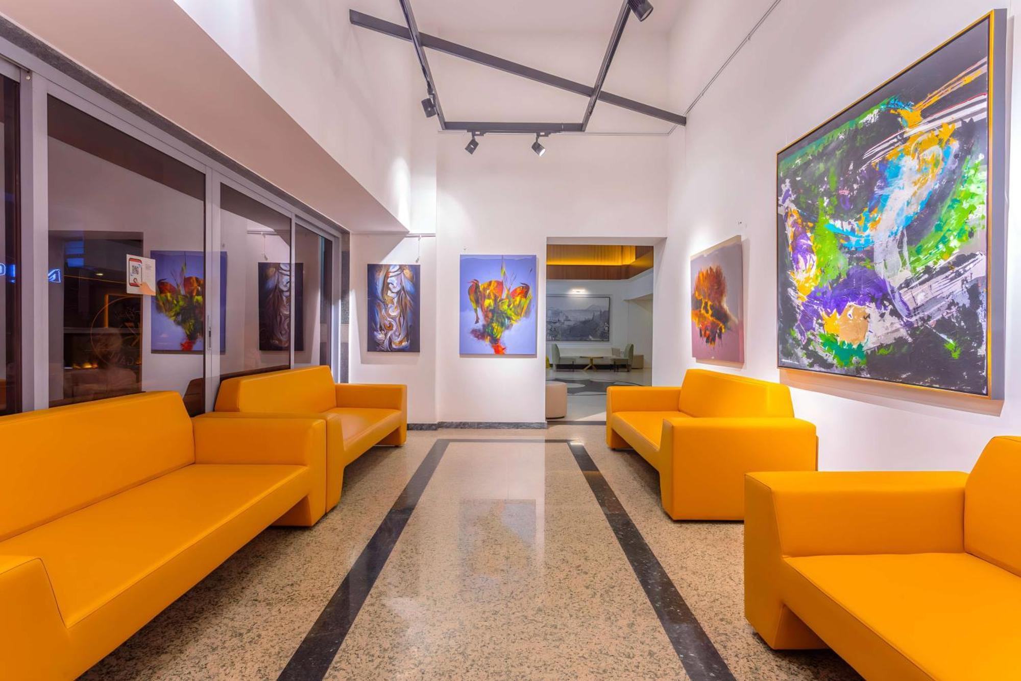 Otel Western Khan 4*