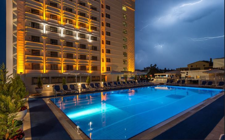 Western Khan Otel 4*