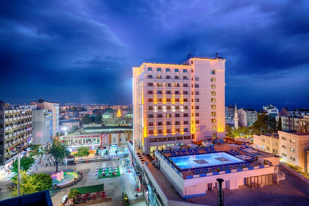 Western Khan Otel
