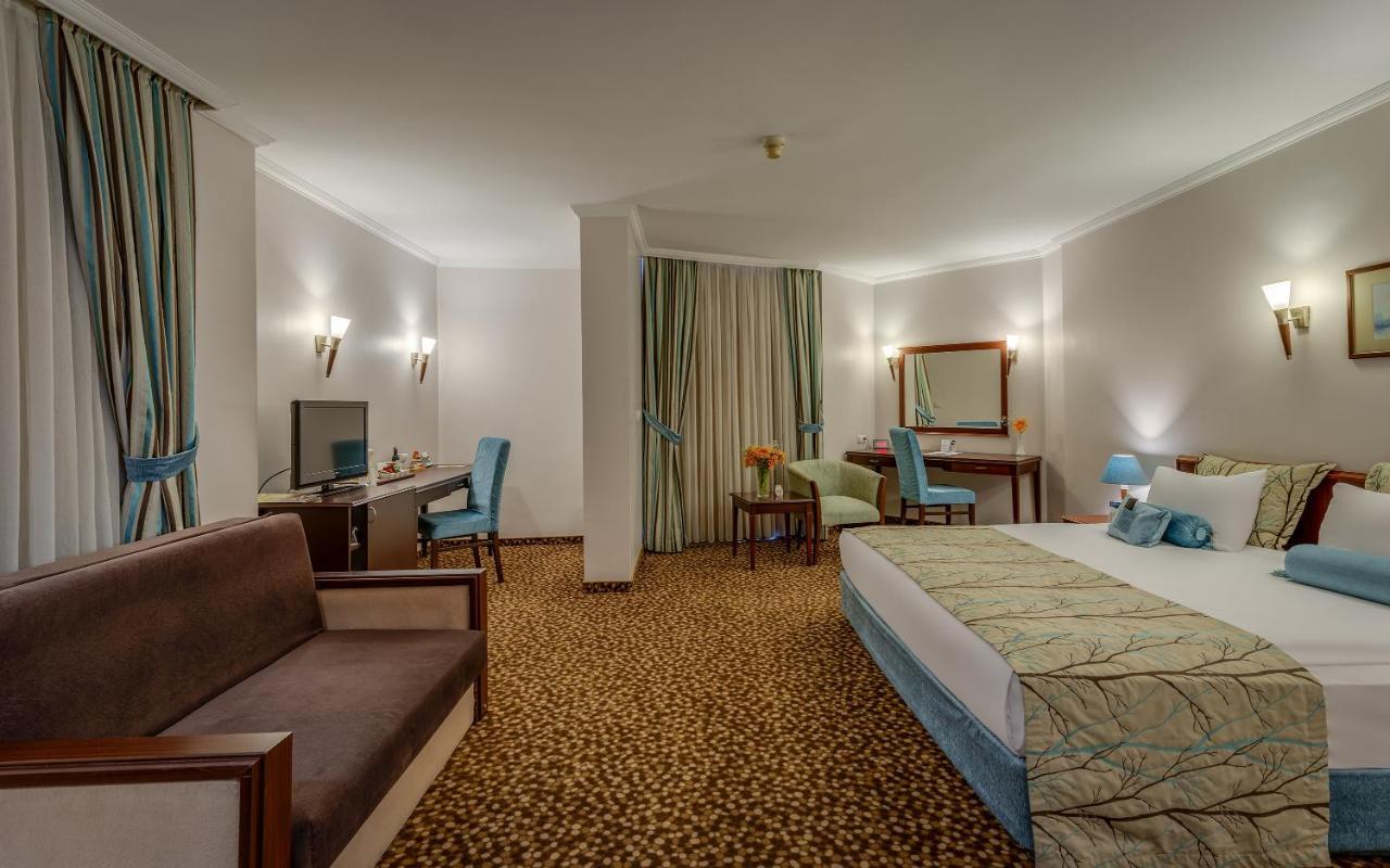Otel Western Khan